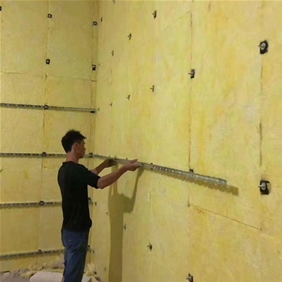 玻璃棉板施工现场