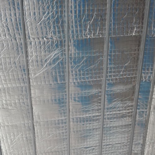 铺钢网玻璃棉施工案例