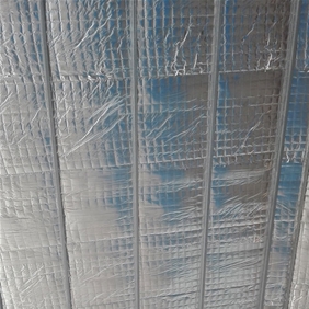 铺钢网玻璃棉施工案例