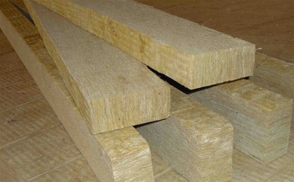 外墙保温防水岩棉板的性能特点